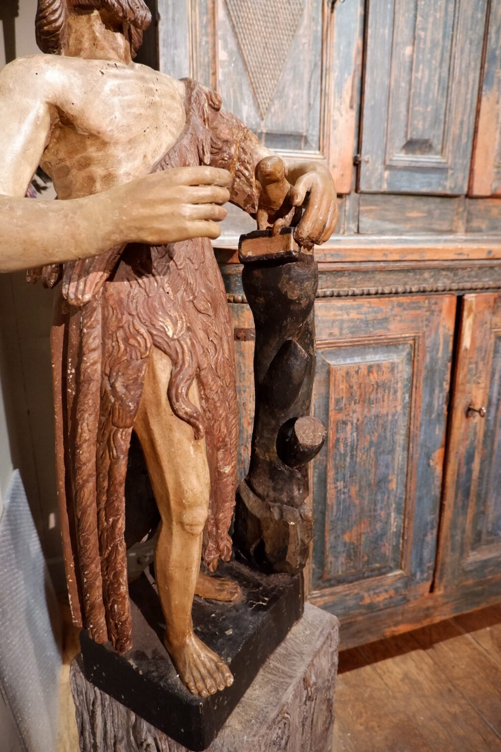Polychrome painted wood sculpture of a Saint - 17th century Italy - Image 6