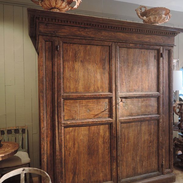 LARGE ITALIAN PAINTED CABINET WITH FAUX-BOIS PATINA CA.1800
