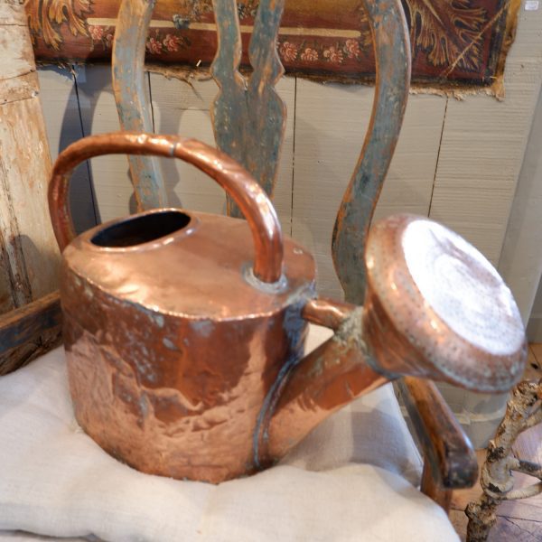 XVIIITH CENTURY RED COPPER WATERING CAN

