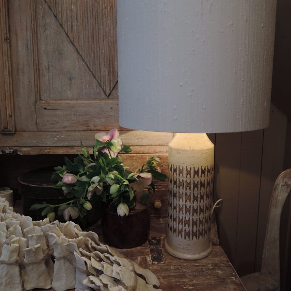 Pair of incised ceramic lamps + ivory and gold enamel by Bitossi for BERGBOMS Ca. 1960