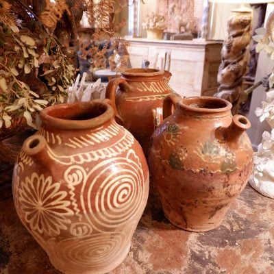 Grande collection de cruches du Val de Saône en terre cuite vernissée - époque XVIIIe – Image 3