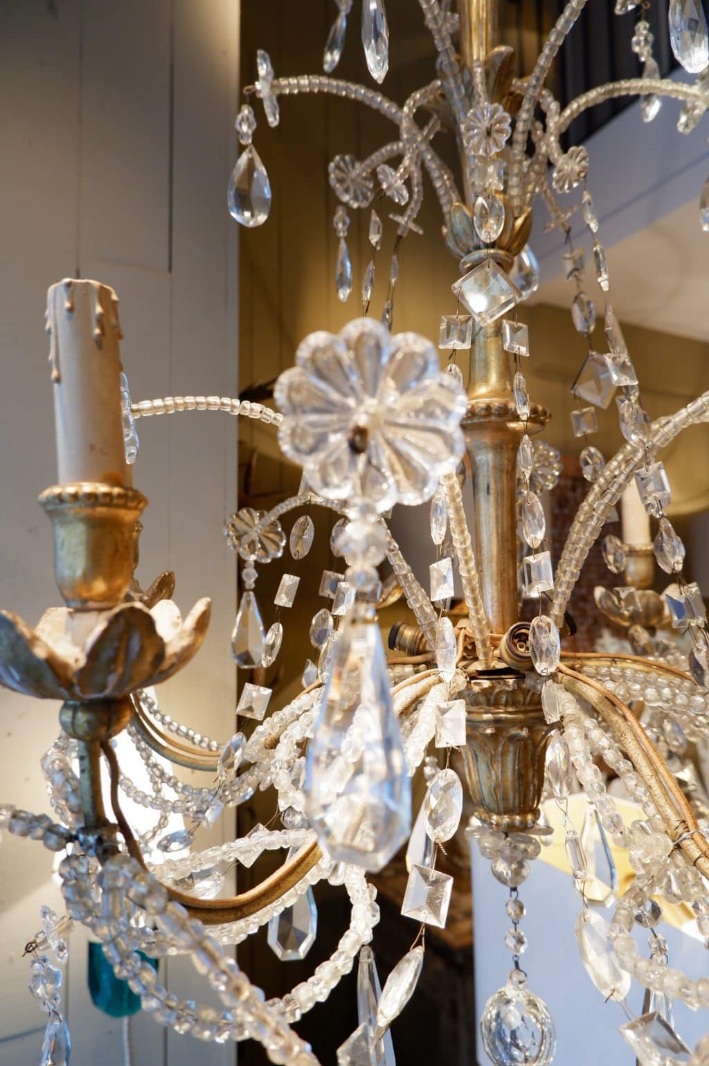 Lustre génois en bois doré et verre ca.1890 – Image 4