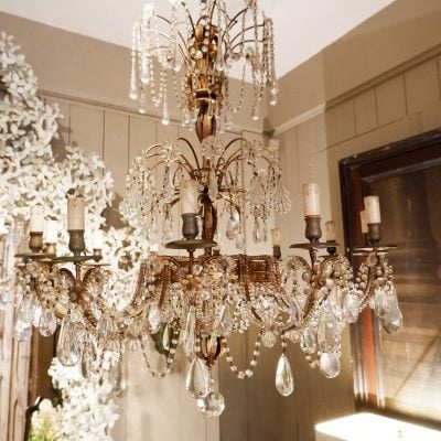 Grand lustre italien en métal doré et verre ca.1850