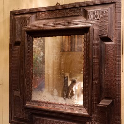 Miroir hollandais au mercure et cadre en bois guilloché ebonisé ca.1700 – Image 2