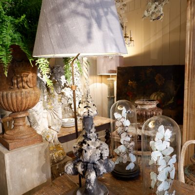 Grande lampe épi de faitage en plomb d'époque XVIIIE + AJ en soie – Image 3