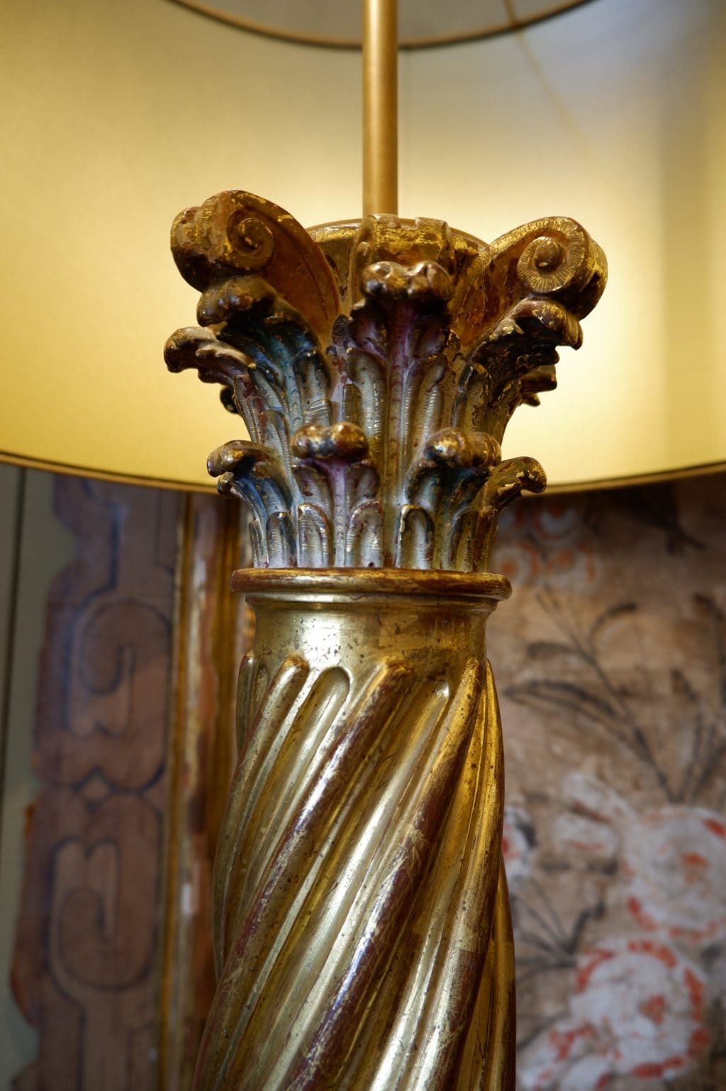 Pair of baroque twisted gold leaf column lamps + Shades silk - Image 5