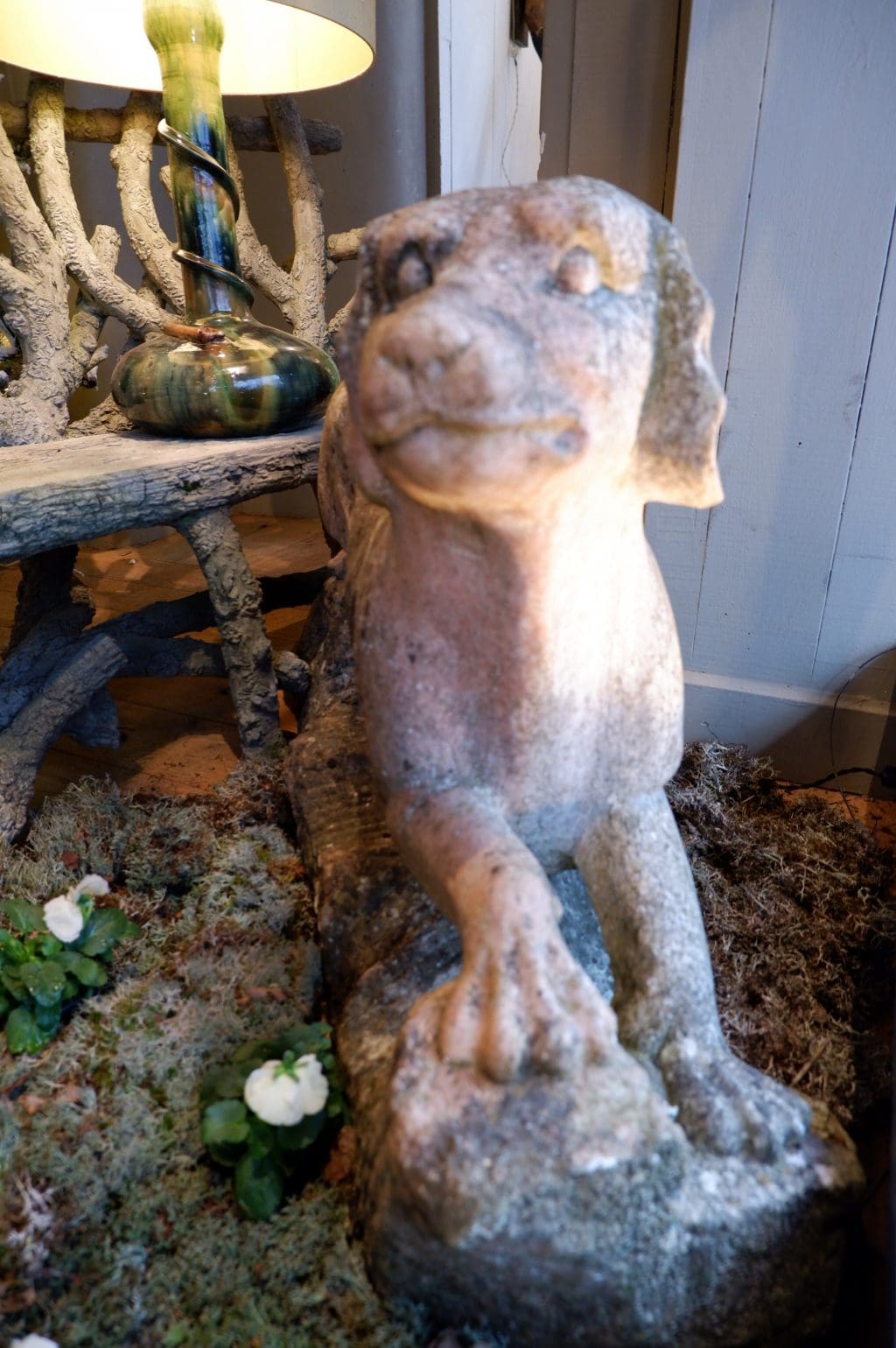 Carved pink granite dog - England late 19th century - Image 7