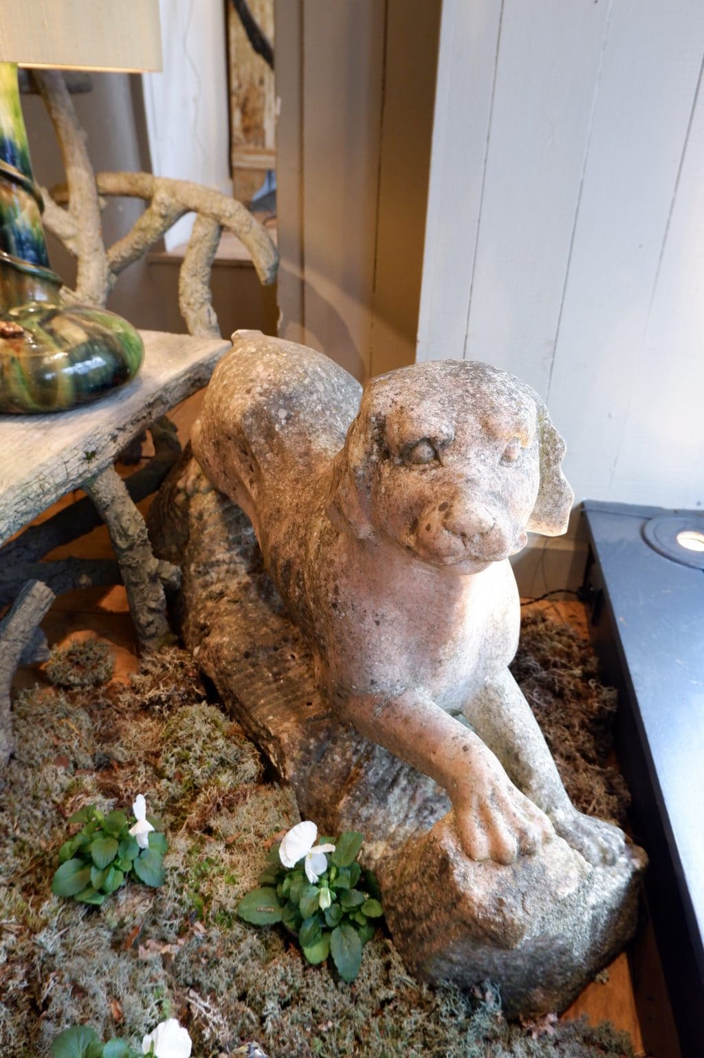 Carved pink granite dog - England late 19th century - Image 5