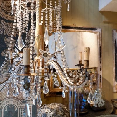 Paire de lustre Génois en bois doré et pendants de verre XIXe – Image 6