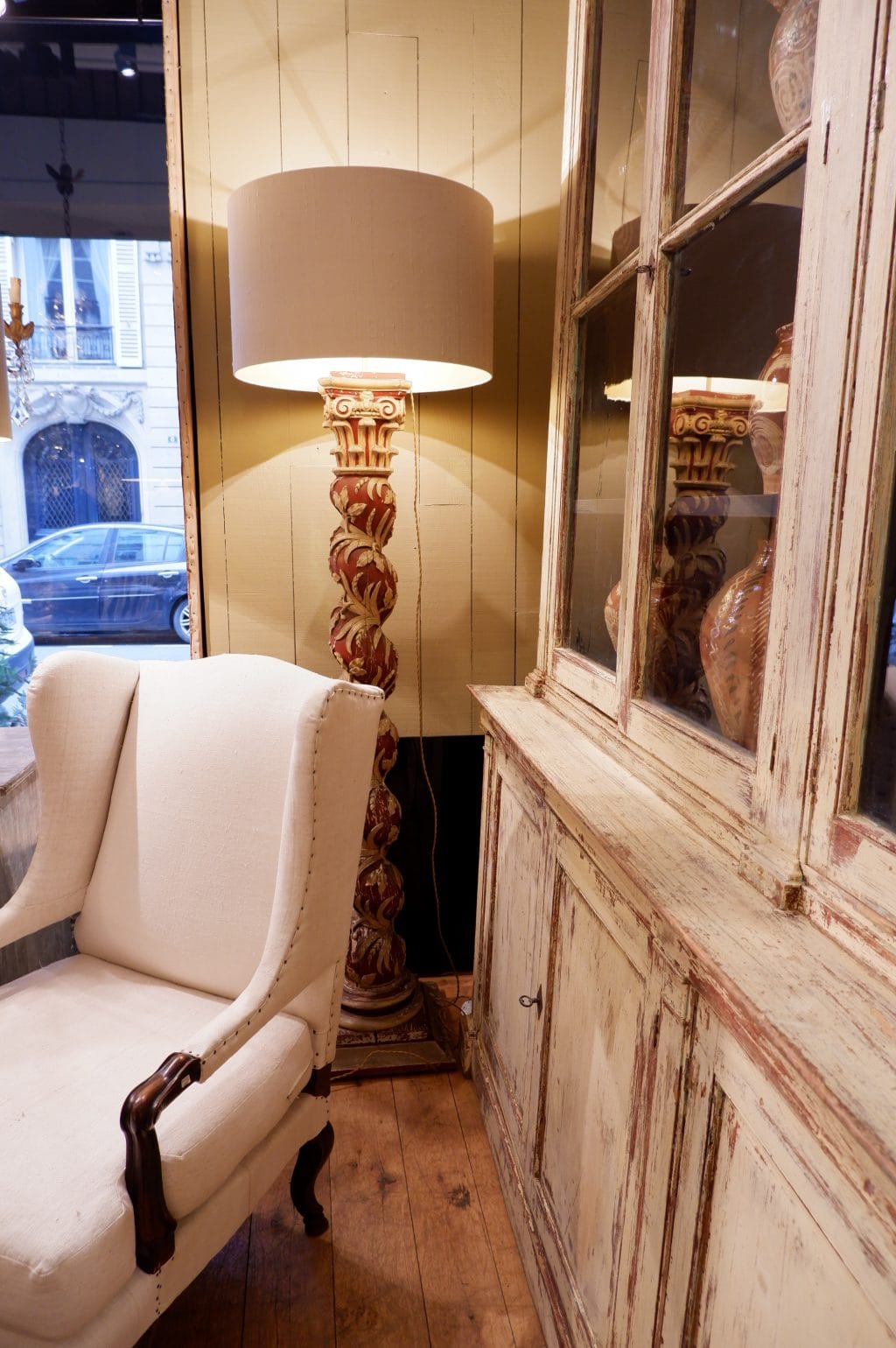 Pair of 18th century column lamps in carved wood &quot;ears of wheat on a red background&quot; + Shades silk gold cylinder - Image 5