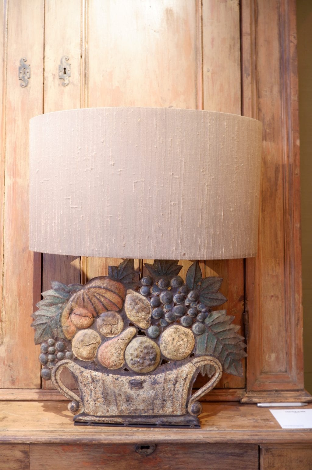Paire de lampes en tôle polychrome, paniers de fruits + AJ ovales – Image 5