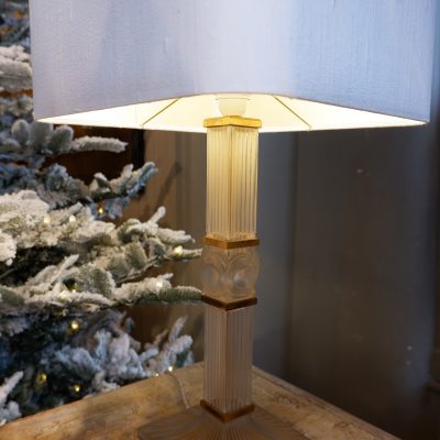 Lampe à poser en cristal Lalique décor cygne sur  socle laiton doré ca.1950 – Image 2