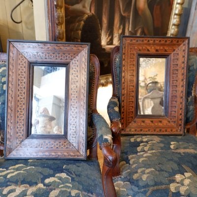 PAIRE DE MIROIRS ITALIENS EN MARQUETERIE EPOQUE XVIIIE