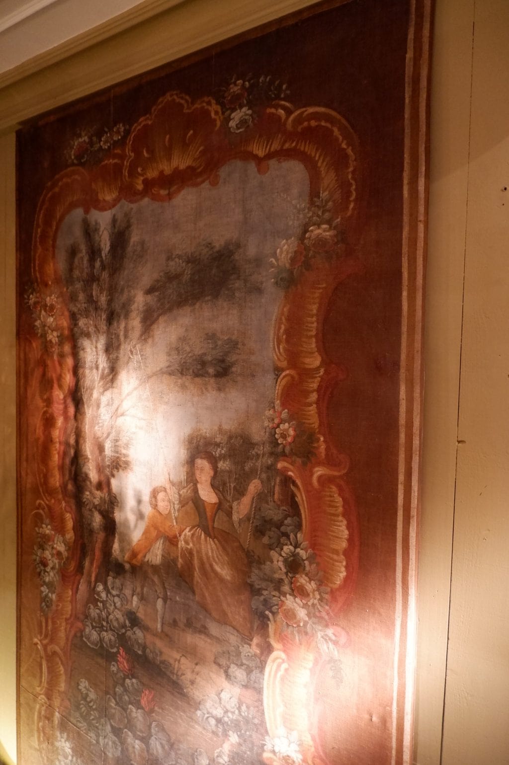 Grande toile peinte "couple sur une balançoire" d'époque XVIIIe – Image 4