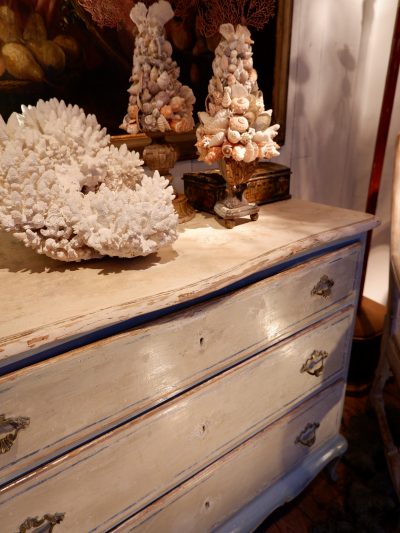 CHEST OF DRAWERS LOUIS XV IVORY & PALE BLUE LACQUER XVIIIE
