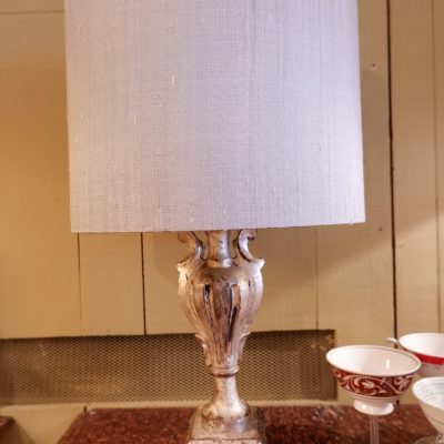 Petit lampe vase italien XVIIIE en bois sculpté à la feuille d’argent + AJ