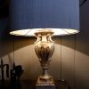 Petit lampe vase italien XVIIIE en bois sculpté à la feuille d'argent + AJ – Image 2