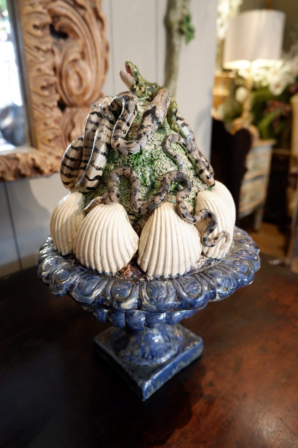 COUPE SUR PIED EN BARBOTINE TROMPE L'ŒIL  "COQUILLAGE AU SERPENT" DANS LE GOUT DE PALISSY – Image 3