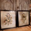 Paire de bouquets sous-verre en soie brodée motif chenille XVIIIE – Image 4