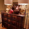 Grande commode serpentine en bois ciré époque XVIIIE – Image 7