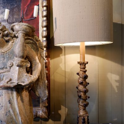 Paire de lampes colonnes torses à cabochons + AJ cylindre en soie dorée