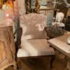 Paire de fauteuils Genois periode Louis XV recouverts de lainage – Image 4