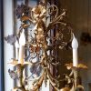 Lustre "fleurs de lys & feuilles d'acanthes" en métal patine dorée - Italie XIXe – Image 3
