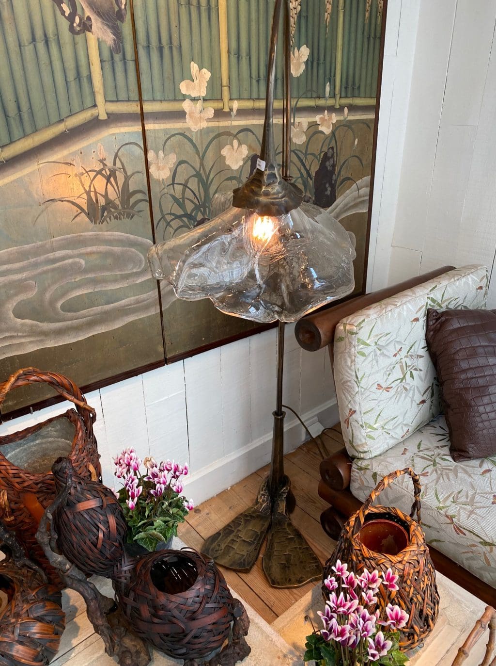 Lampadaire Fleur en bronze & verre moulé ca.1980 – Image 2