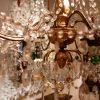 Grand chandelier Genois en bois doré sculpté et pampilles de verre multicolore ca.1880 – Image 9