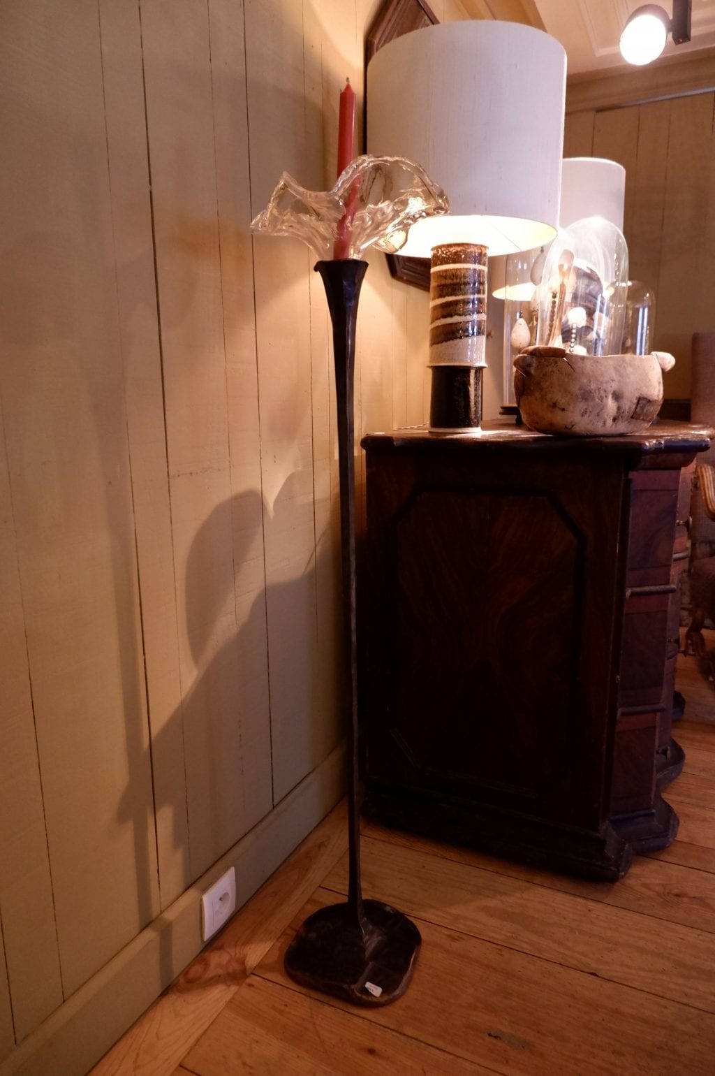 Bougeoir fleur en bronze et verre moulé ca.1980 – Image 3
