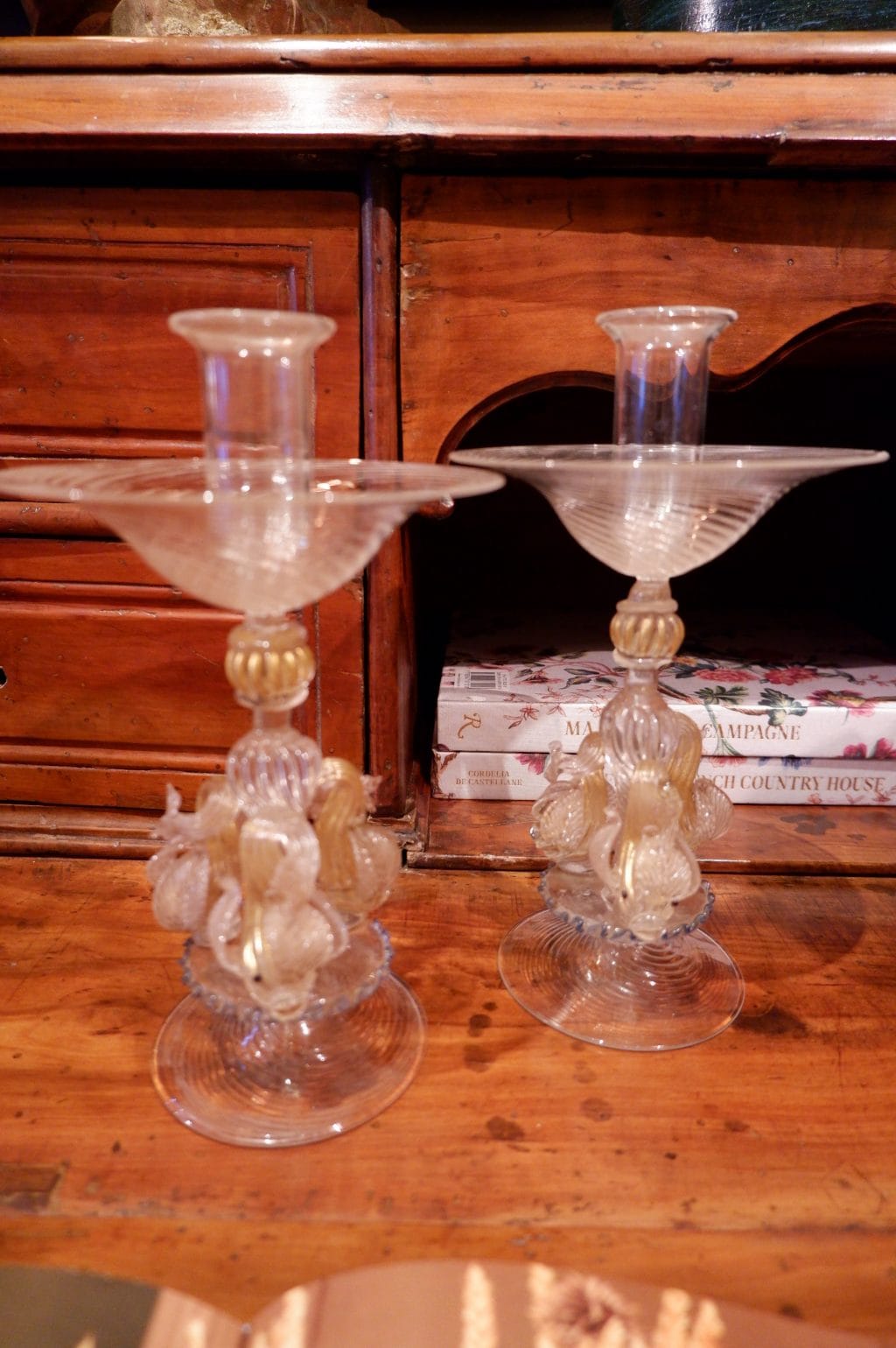 Paire de bougeoirs en verre de Murano ornés de dauphins - ca.1900 – Image 2