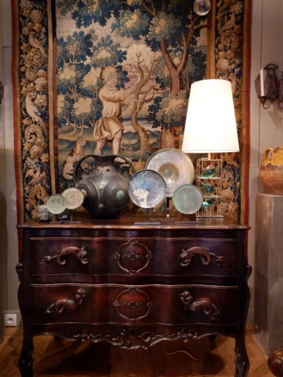 Rare large Royans chest of drawers, handles in the form of carved dolphins -waxed walnut end of XVIIIE
