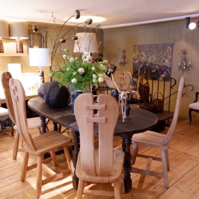 Suite of 6 high-backed chairs in light oak in the Brutalist style ca.1960