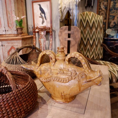 Cruche ou gourde en terre cuite vernissée jaune – Provence XIXe