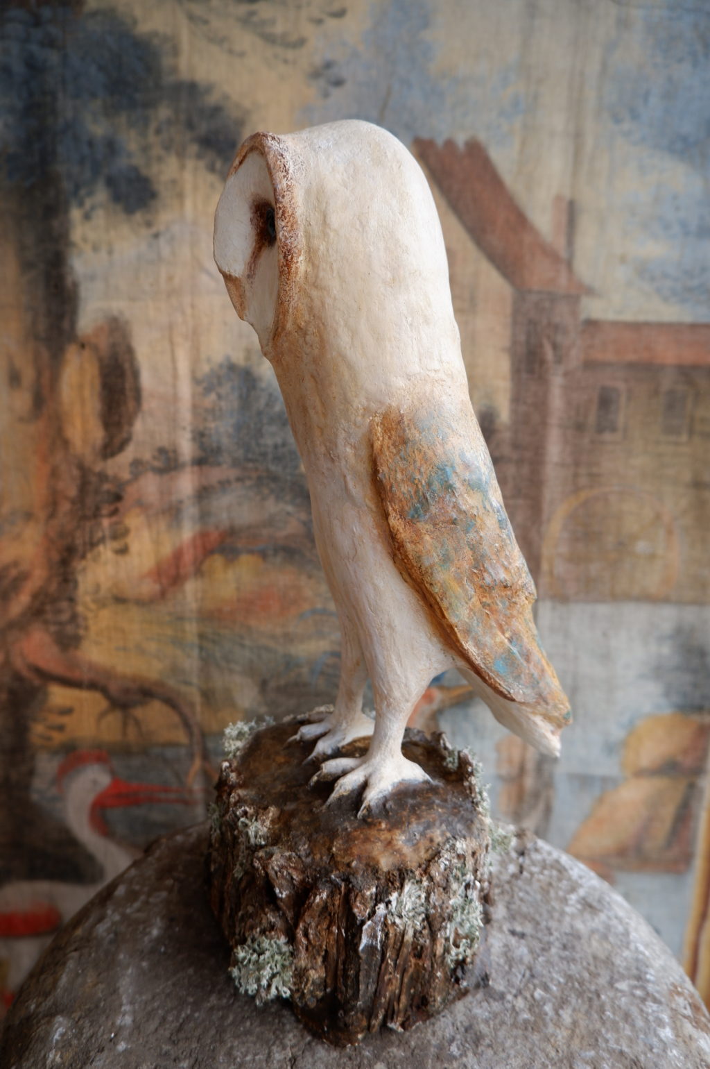 Large paper-mache owl - Image 4