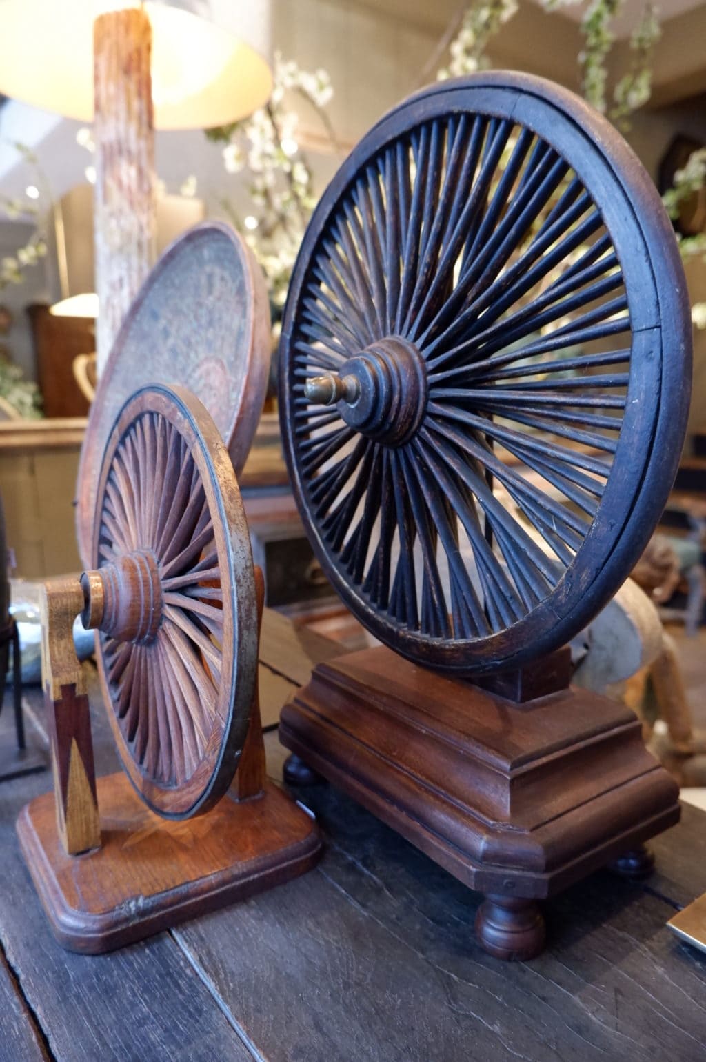 Piece de maitrise de compagnon "roue de carrosse en bois" et métal ca.1880 – Image 2