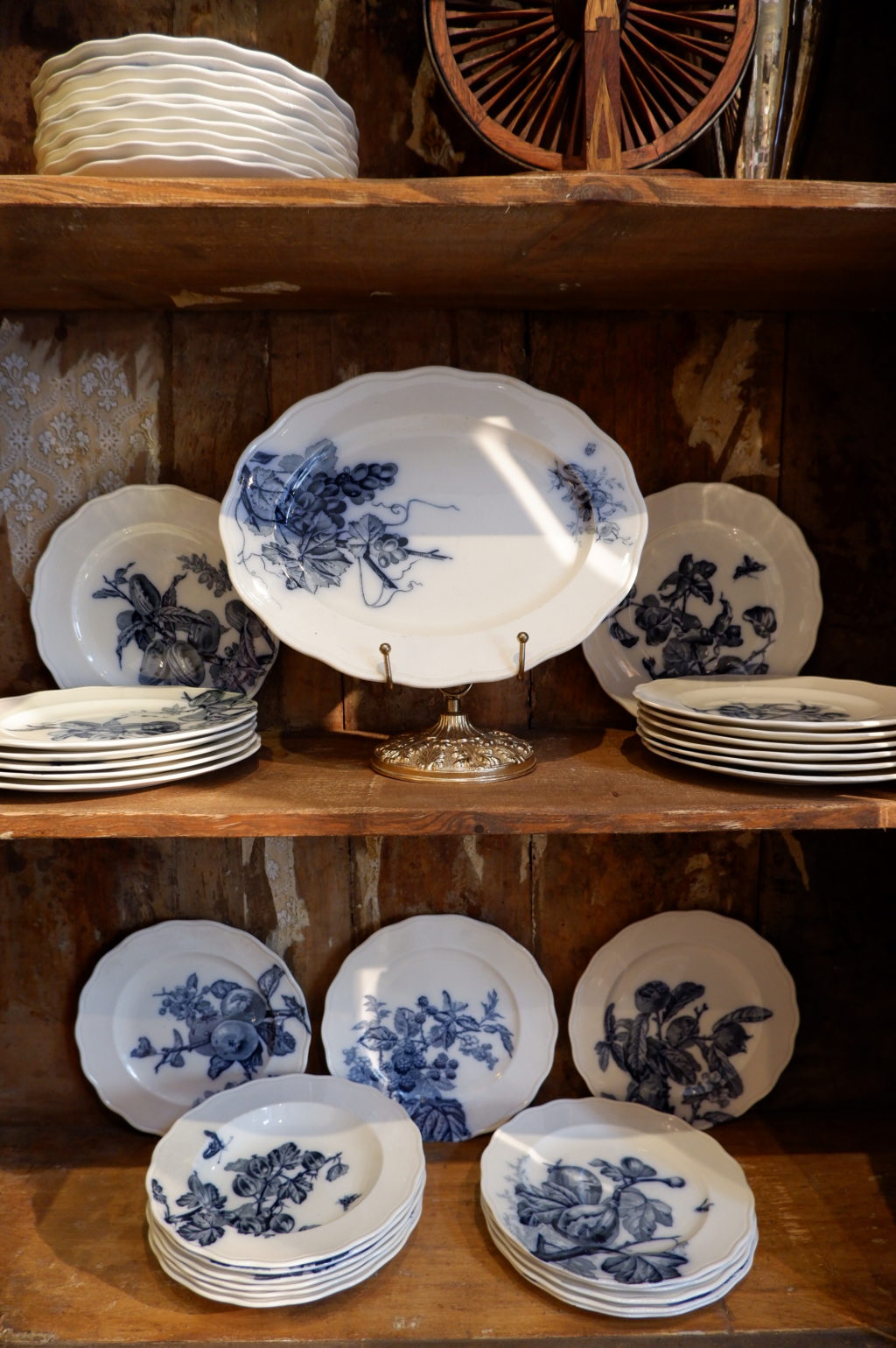 Earthenware service with blue decoration of summer fruits - Pomona model by BWM - late 19th century