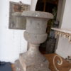 UNE PAIRE DE VASES EN PIERRE SUR SOCLE EPOQUE XVIIIE – Image 6
