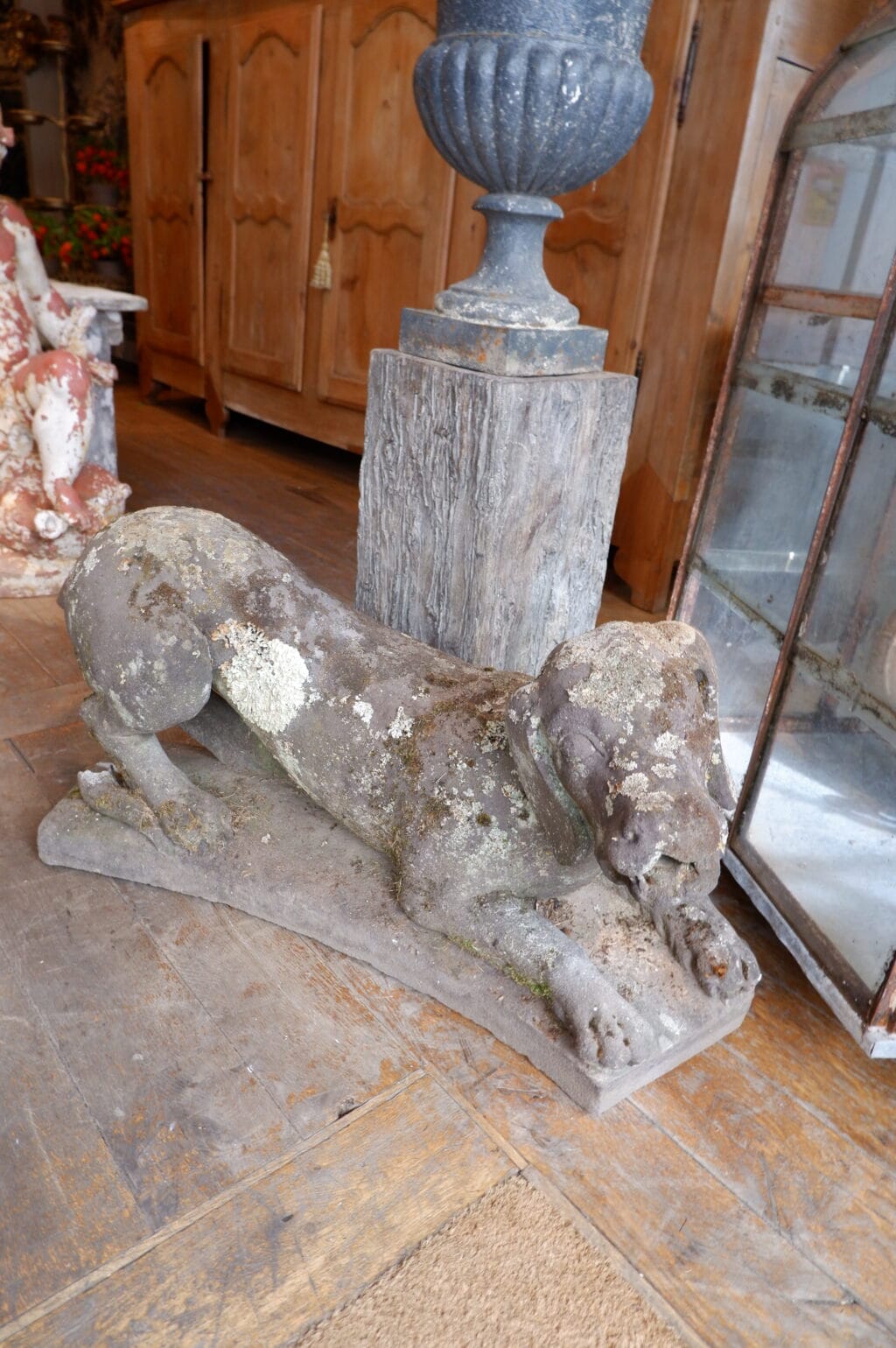Chien en pierre sculptée- -fontaine- d'époque XVIIIe – Image 6
