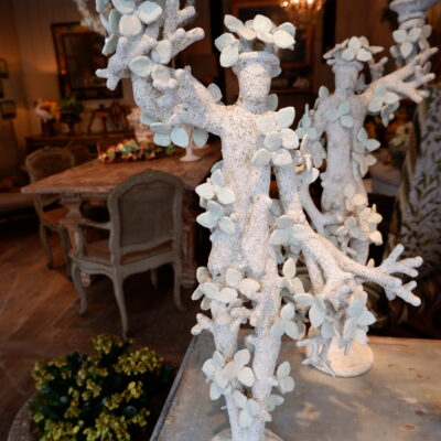 Paire de bougeoirs “homme feuilles” par Edouard Chevalier