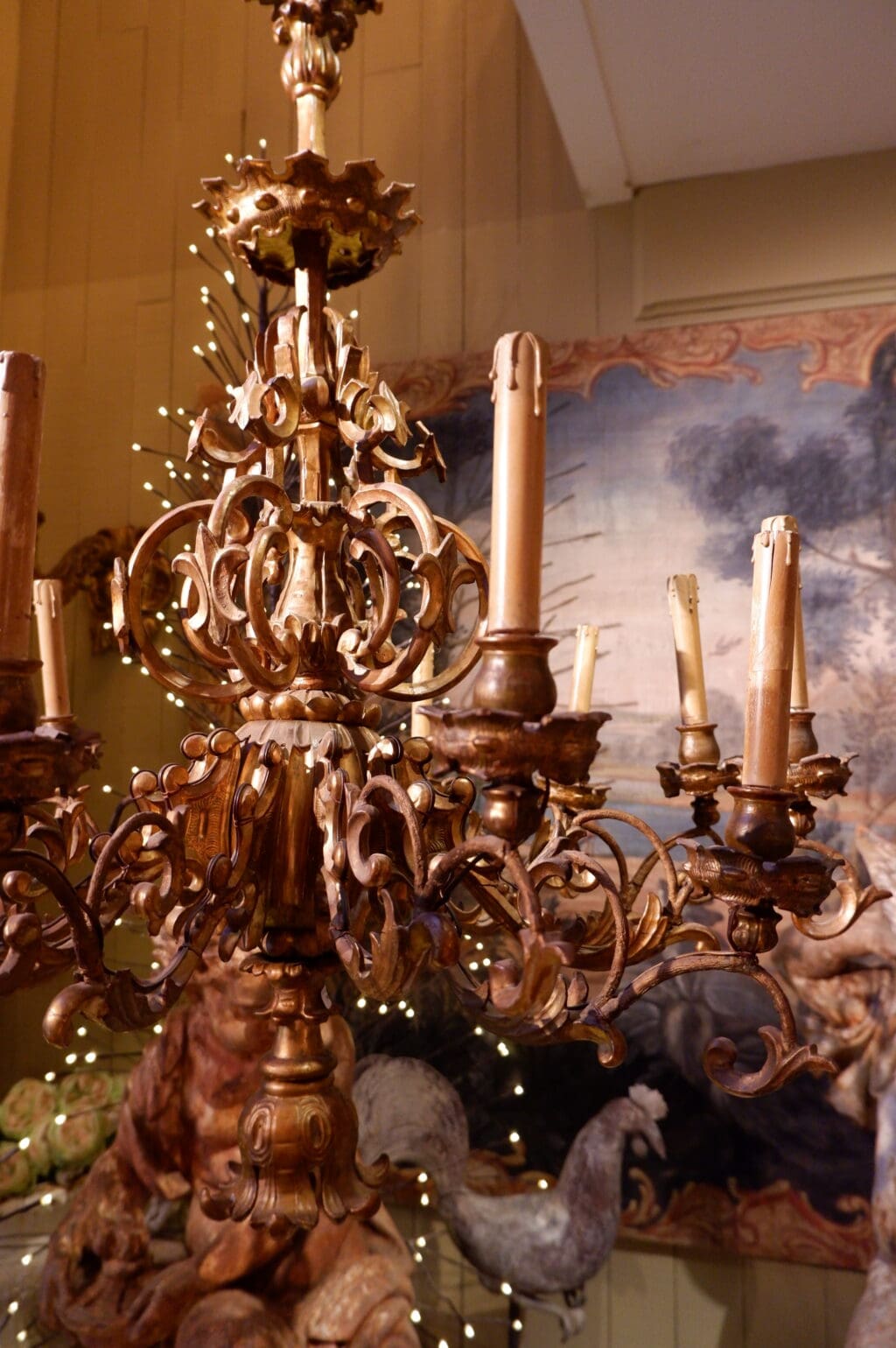 Grand lustre italien en bois sculpté à la feuille d'or fin XIXe – Image 5