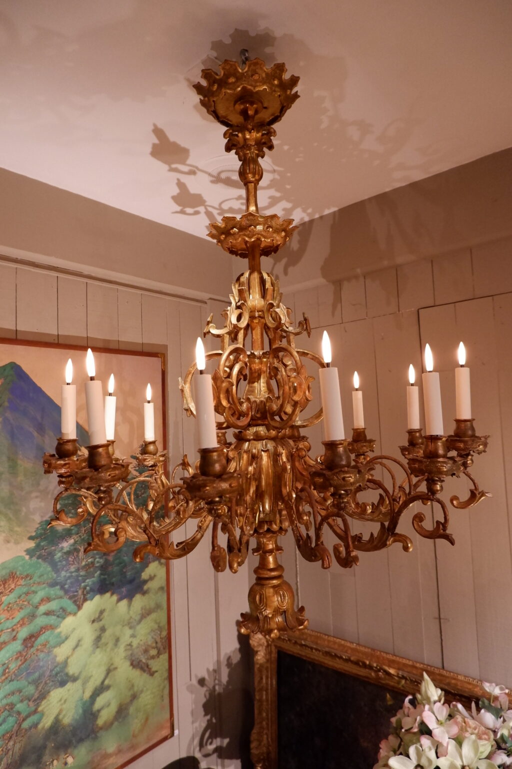 Grand lustre italien en bois sculpté à la feuille d'or fin XIXe – Image 3
