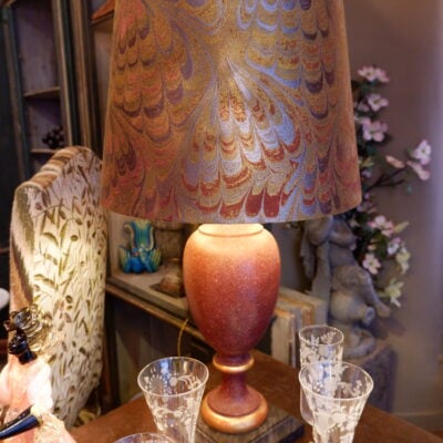 Pair of baluster lamps in carved wood - decoration imitating porphyry + Shades rubelli