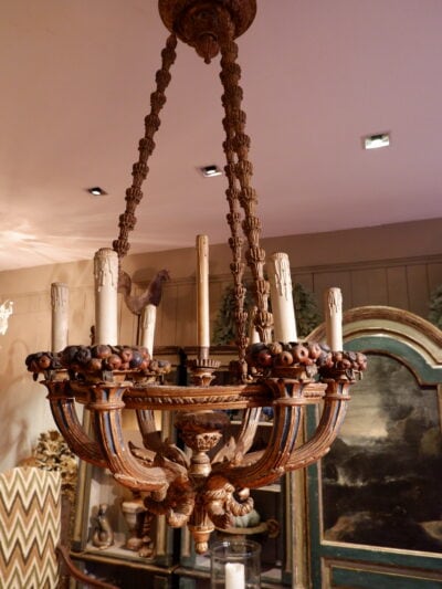 Large Italian neo-classical chandelier in carved wood 6 arms decorated with fruits ca.1850