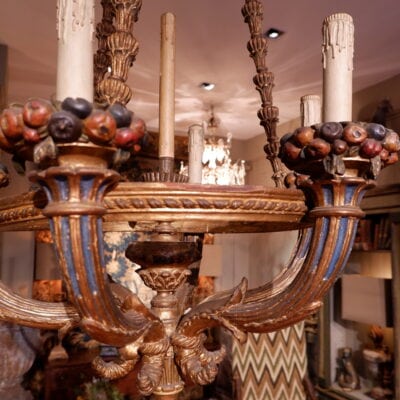 Large Italian neo-classical chandelier in carved wood 6 arms decorated with fruits ca.1850