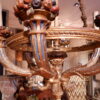 Grand lustre Italien néo-classique en bois sculpté 6 bras ornés de fruits ca.1850 – Image 11