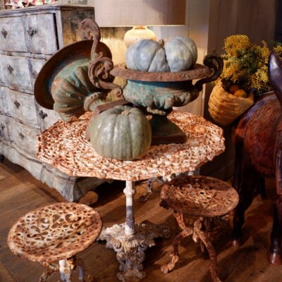 Pedestal table in cast iron, decorated with the 12 signs of the zodiac