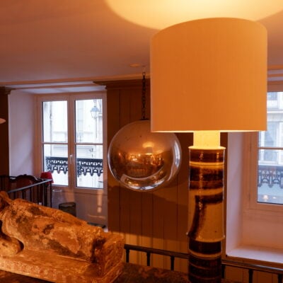 GRANDE LAMPE EN GRES PAR INGER PERSSON – DANEMARK CA.1960