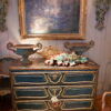 Grande commode 3 tiroirs patine verte et plateau peint décor faux-marbre rouge - France époque XVIIIe