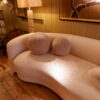 Canapé contemporain en tissu bouclette blanc cassée assise courbe – Image 8